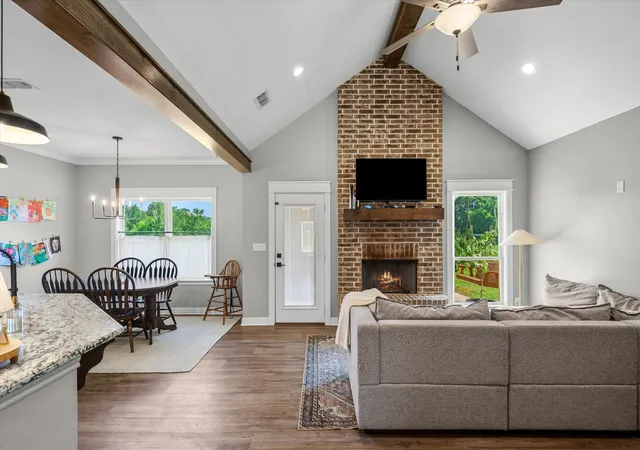 Photo 3 of Single family home for sale at 677 Oklahoma St, Van, TX 75790 | MLS# 21324015 | Listing updated on 2026-08-20