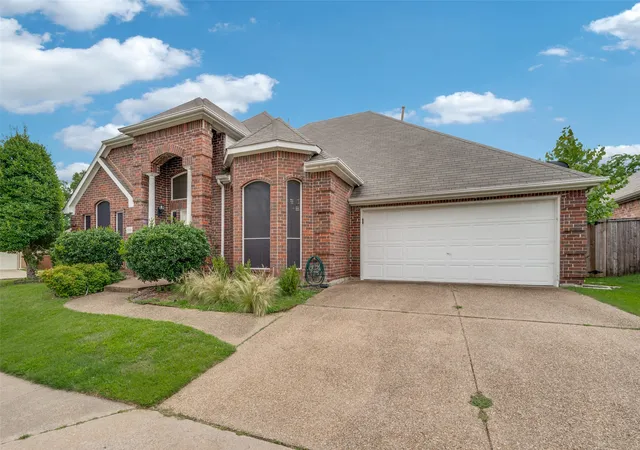 Photo 2 of Single family home for sale at 5101 Feather Crst, Mc Kinney, TX 75072 | MLS# 21310417 | Listing updated on 2026-08-28