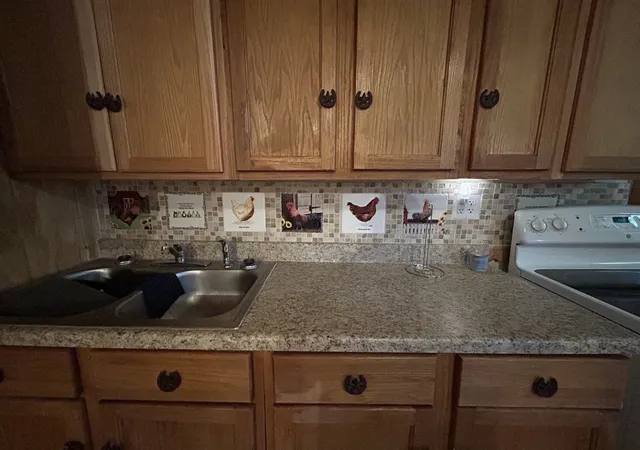 Photo 3 of Sale Pending at 1362 Woodridge, Eustace, TX 75124 | MLS# 21324046 | Listing updated on 2026-08-22