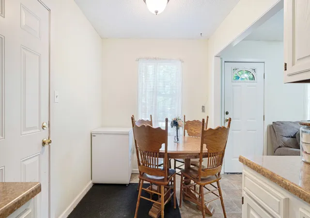 Photo 4 of Single family home for sale at 1003 15Th St Se, Paris, TX 75460 | MLS# 21323998 | Listing updated on 2026-08-22