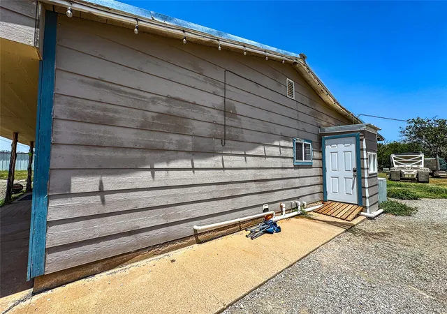 Photo 3 of Condo for sale at 707 S Avenue Avenue E, Haskell, TX 79521 | MLS# 21322799 | Listing updated on 2026-07-08