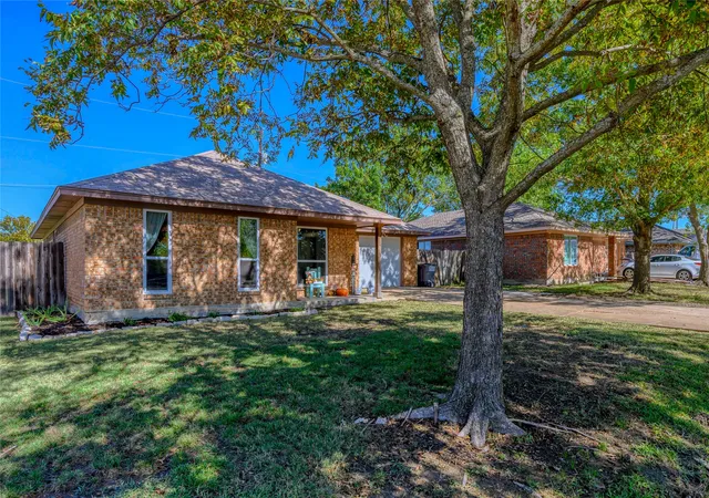 Photo 2 of Single family home for sale at 410 E Hazelwood St, Princeton, TX 75407 | MLS# 21309730 | Listing updated on 2026-10-02