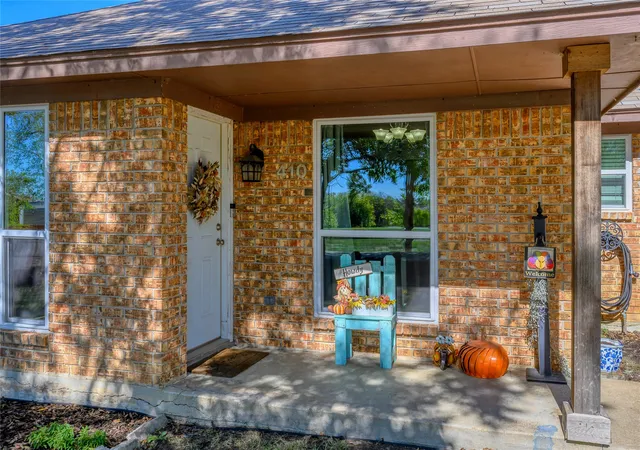 Photo 3 of Single family home for sale at 410 E Hazelwood St, Princeton, TX 75407 | MLS# 21309730 | Listing updated on 2026-10-02