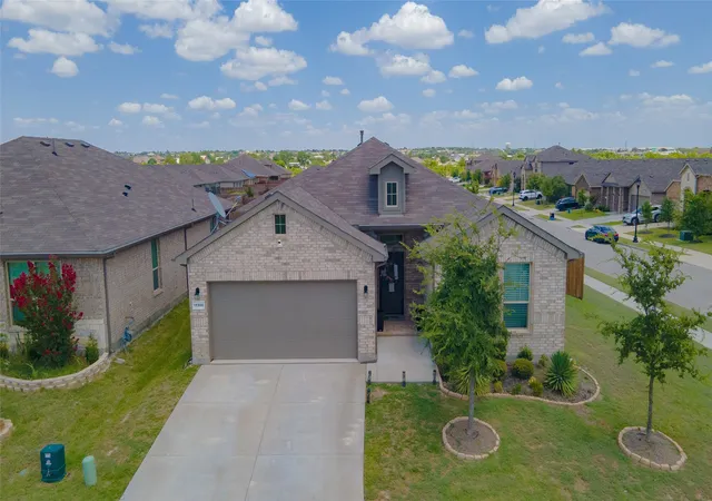 Single family home for sale at 11300 Guinness Dr, Haslet, TX 76052 | MLS# 21303453