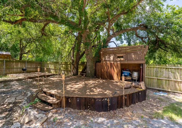Photo 3 of Single family home for sale at 712 Spring Meadow St, Stephenville, TX 76401 | MLS# 21311410 | Listing updated on 2026-07-23