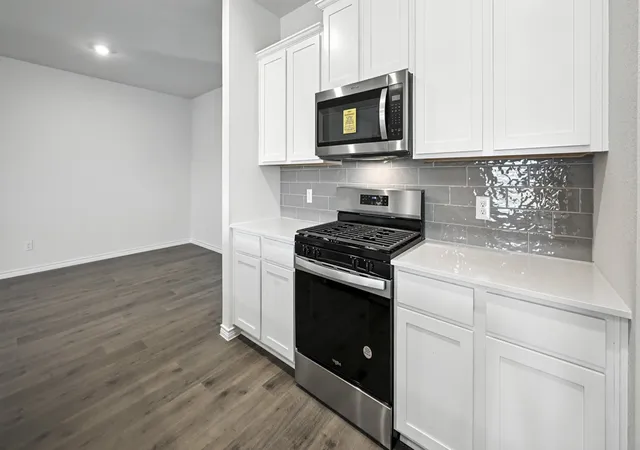 Photo 3 of Sale Pending at 8405 Everly Dr, Garland, TX 75043 | MLS# 21324114 | Listing updated on 2026-08-31