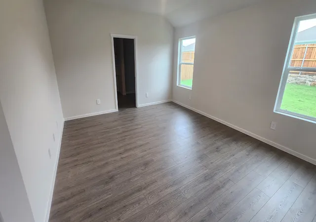 Photo 3 of Sale Pending at 508 White Willow Dr, Josephine, TX 75189 | MLS# 21324136 | Listing updated on 2026-08-31