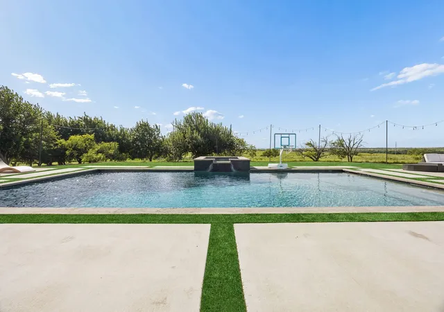 Photo 3 of Single family home for sale at 181 Loma Alta Ct, Aledo, TX 76008 | MLS# 21316858 | Listing updated on 2026-07-26