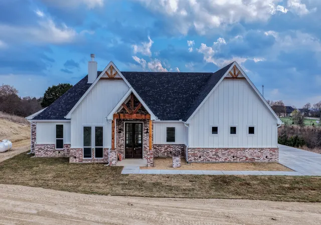 Photo 1 of Single family home for sale at Ava Tbd Neri Rd, Granbury, TX 76048 | MLS# 21297111 | Listing updated on 2026-07-08