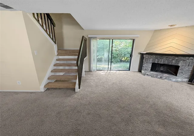 Listing Photo 3 - Condo for sale in building located at 883 Waterfall Wy, Richardson, TX 75080 - Unit #2