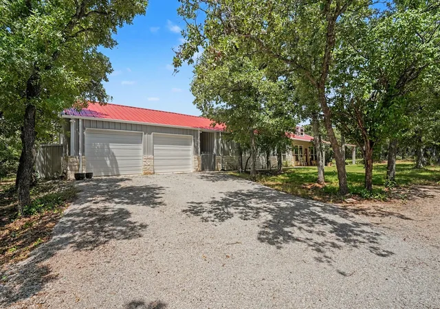 Photo 1 of Single family home for sale at 125 Rolling Hills Blvd, Alvord, TX 76225 | MLS# 21317412 | Listing updated on 2026-07-20