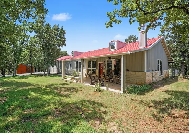 Photo 3 of Single family home for sale at 125 Rolling Hills Blvd, Alvord, TX 76225 | MLS# 21317412 | Listing updated on 2026-07-20