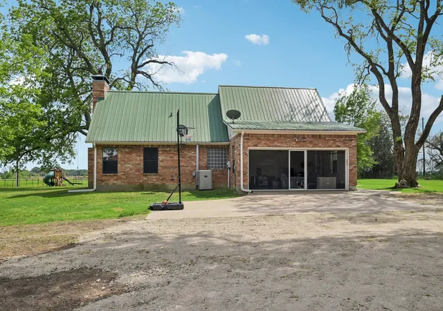 Photo 2 of Land for sale at 1143 Rs County Road 2300, Emory, TX 75440 | MLS# 21324103 | Listing updated on 2026-09-29