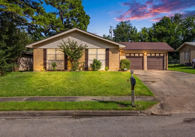 Photo 1 of Single family home for sale at 5213 Hilltop Dr, Greenville, TX 75402 | MLS# 21319728 | Listing updated on 2026-07-08