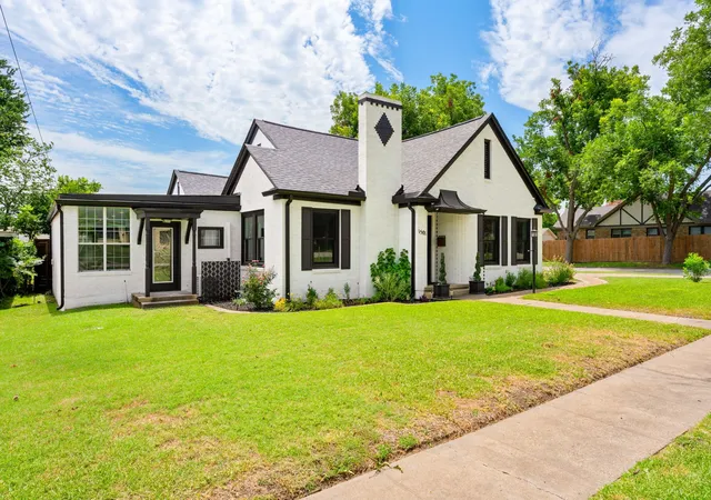 Photo 2 of Sale Pending at 1501 N 5th St, Temple, TX 76501 | MLS# 21323985 | Listing updated on 2026-08-27