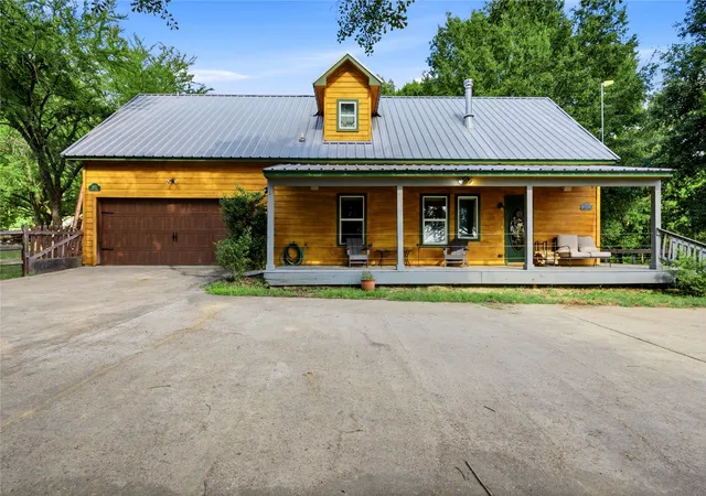 Photo 2 of Single family home for sale at 5470 Possum Trl, Eustace, TX 75124 | MLS# 21324350 | Listing updated on 2026-09-04