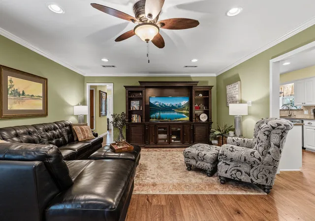 Photo 3 of Single family home for sale at 2712 Rix St, Commerce, TX 75428 | MLS# 21324256 | Listing updated on 2026-10-06