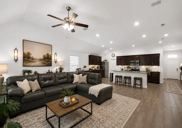 Photo 4 of Single family home for sale at 9916 Mescalbean Blvd, Crowley, TX 76036 | MLS# 21324485 | Listing updated on 2026-08-22