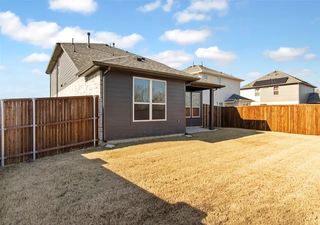 Photo 3 of Single family home for sale at 1653 Cloud Cover Vw, Celina, TX 75009 | MLS# 21324487 | Listing updated on 2026-09-29