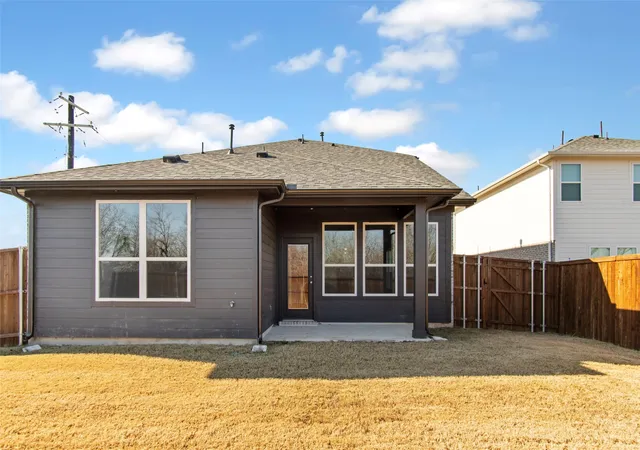 Photo 3 of Single family home for sale at 1653 Cloud Cover Vw, Celina, TX 75009 | MLS# 21324487 | Listing updated on 2026-09-29