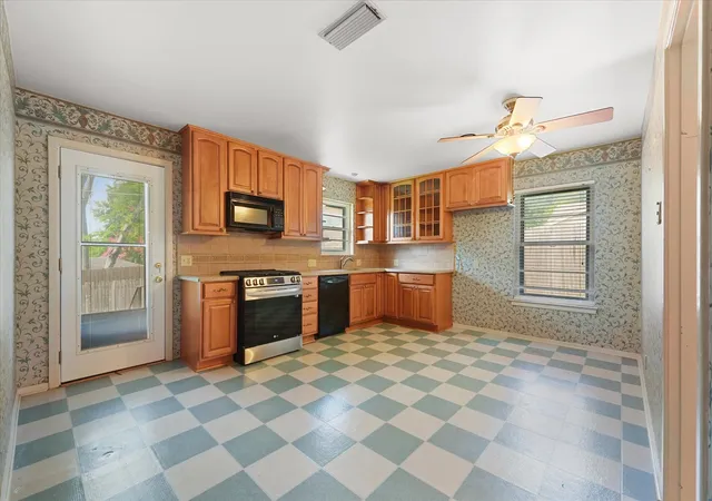 Photo 3 of Sale Pending at 849 Berkinshire Dr, Dallas, TX 75218 | MLS# 21324382 | Listing updated on 2026-08-10