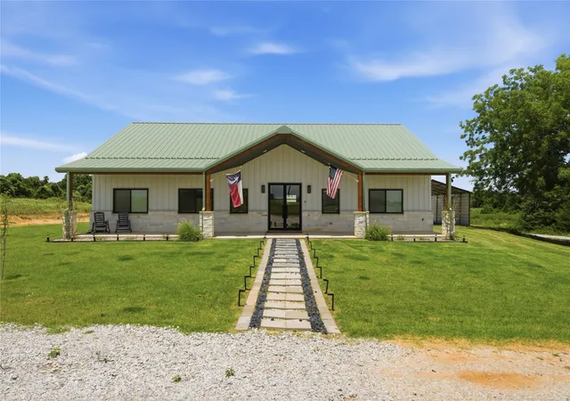 Photo 2 of Single family home for sale at 468 County Road 4196, Decatur, TX 76234 | MLS# 21319064 | Listing updated on 2026-07-20