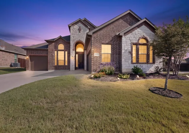 Photo 2 of Single family home for sale at 4401 Tall Meadow Ct, Arlington, TX 76001 | MLS# 21324563 | Listing updated on 2026-08-22