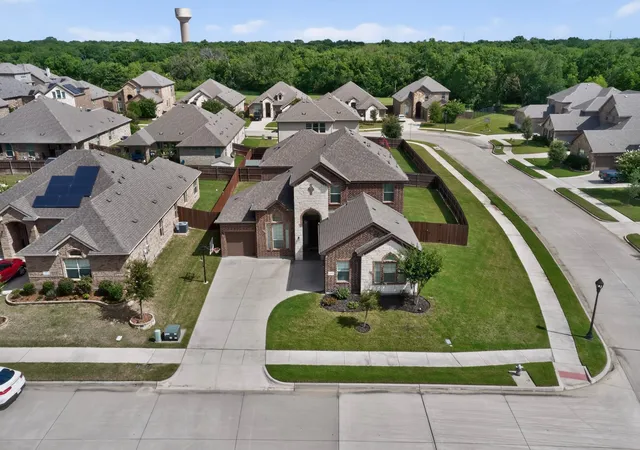 Photo 4 of Single family home for sale at 4401 Tall Meadow Ct, Arlington, TX 76001 | MLS# 21324563 | Listing updated on 2026-08-22