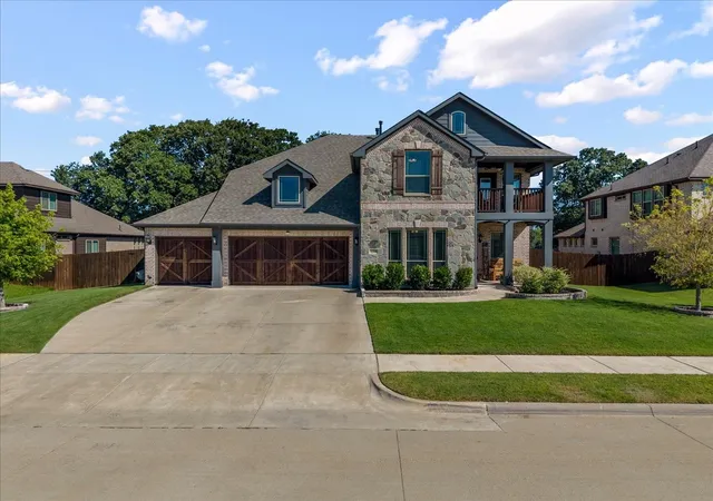 Photo 1 of Sale Pending at 2200 Simpson Ln, Mansfield, TX 76063 | MLS# 21322025 | Listing updated on 2026-10-03