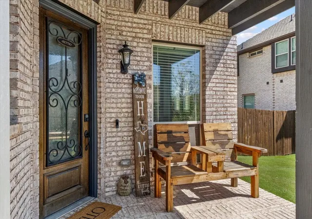 Photo 2 of Sale Pending at 2200 Simpson Ln, Mansfield, TX 76063 | MLS# 21322025 | Listing updated on 2026-10-03