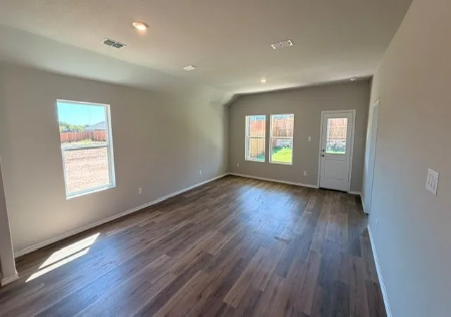 Photo 3 of Single family home for sale at 168 Tributary Ln, Bridgeport, TX 76426 | MLS# 21323897 | Listing updated on 2026-09-26