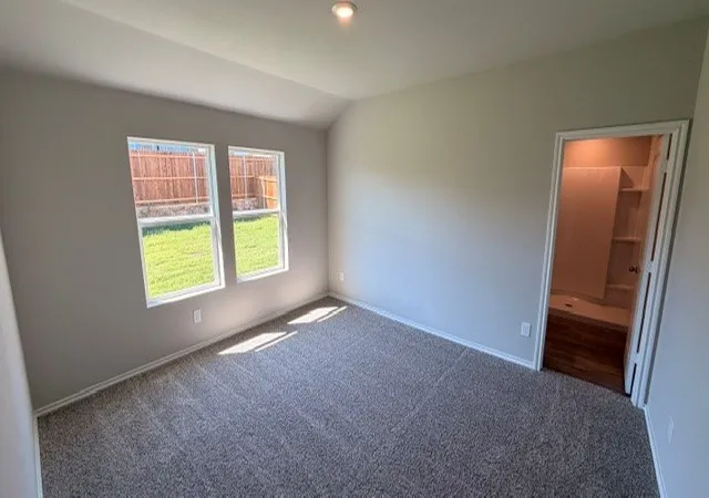 Photo 4 of Single family home for sale at 168 Tributary Ln, Bridgeport, TX 76426 | MLS# 21323897 | Listing updated on 2026-09-26