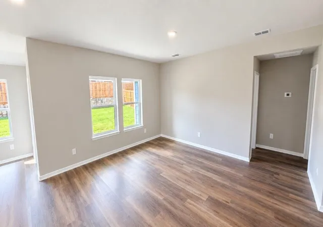 Photo 3 of Single family home for sale at 160 Tributary Ln, Bridgeport, TX 76426 | MLS# 21324138 | Listing updated on 2026-10-05