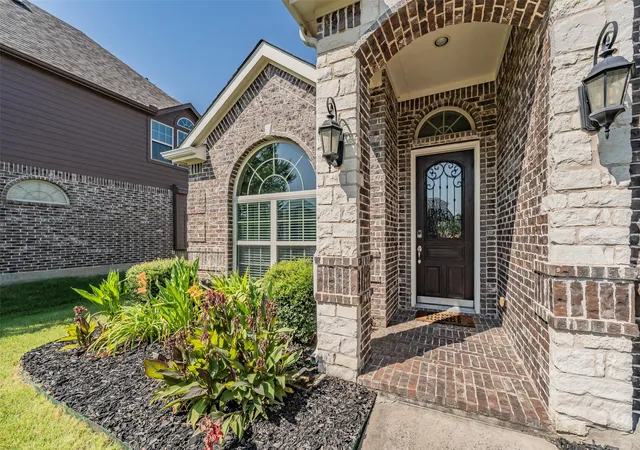 2nd image of 3310 Edinburgh Dr, Sachse, TX 75048 | MLS# 21324444