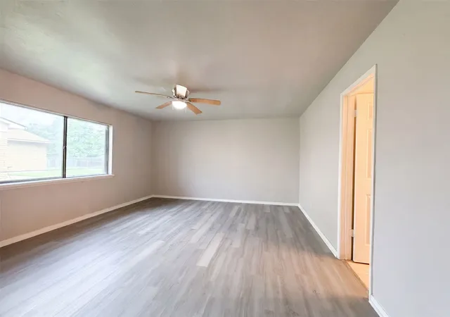 18th image of 1906 Stockton Trl, Grand Prairie, TX 75052 | MLS# 21300148