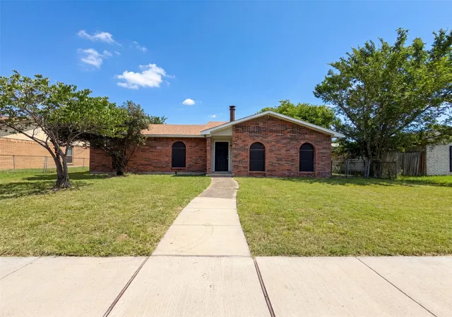 1st image of 1906 Stockton Trl, Grand Prairie, TX 75052 | MLS# 21300148