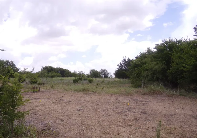Photo 1 of Land for sale at 000 Nw County Road 2100, Corsicana, TX 75110 | MLS# 21324627 | Listing updated on 2026-09-22