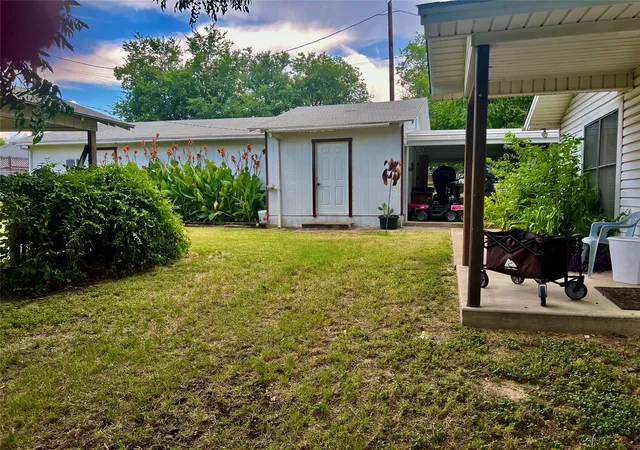 Photo 4 of Single family home for sale at 169 Glenn St, Bluff Dale, TX 76433 | MLS# 21324196 | Listing updated on 2026-07-27