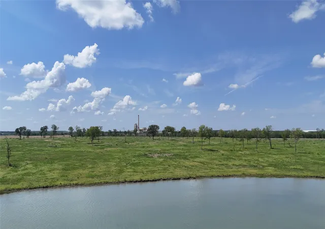 Photo 2 of Land for sale at 197 Waterfront Club Dr, Corsicana, TX 75110 | MLS# 21323514 | Listing updated on 2026-08-22