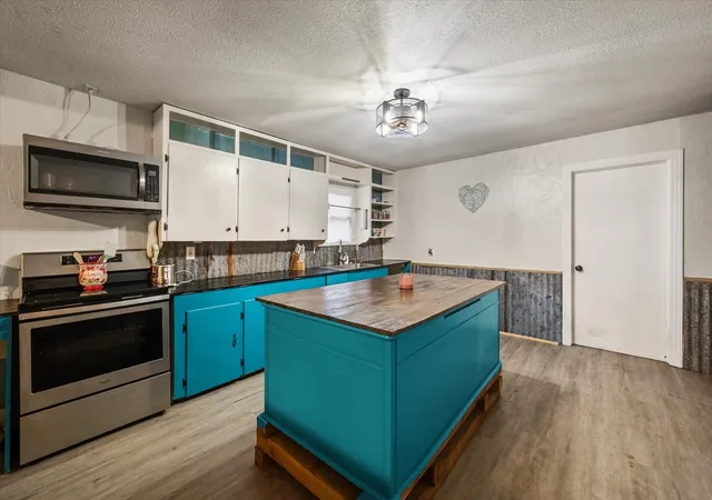 Photo 2 of Single family home for sale at 101 S Runnels Ave, Streetman, TX 75859 | MLS# 21324661 | Listing updated on 2026-08-17
