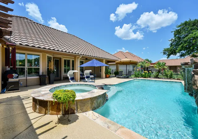 Photo 3 of Sale Pending at 1104 Catalina Bay Blvd, Granbury, TX 76048 | MLS# 21319829 | Listing updated on 2026-08-27