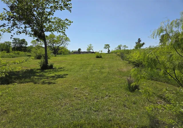 Photo 3 of Land for sale at Lot 24 Edgewater Wy, Corsicana, TX 75109 | MLS# 21324694 | Listing updated on 2026-08-22