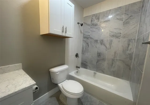Photo 3 of Single family home for sale at 4311 Mountain Hollow Dr, Granbury, TX 76048 | MLS# 21324691 | Listing updated on 2026-10-27