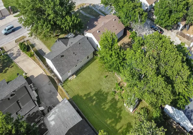 Photo 3 of Single family home for sale at 5624 S Hampshire Blvd, Fort Worth, TX 76112 | MLS# 21324770 | Listing updated on 2026-08-03