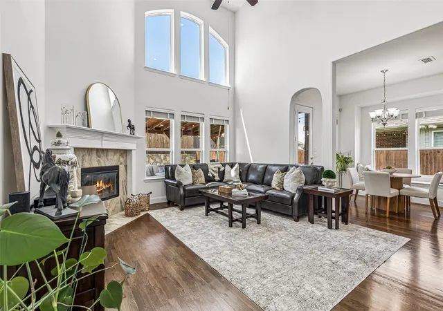 5th image of 2412 Kingsgate Dr, Little Elm, TX 75068 | MLS# 21307719