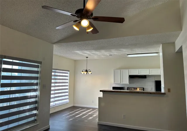 2nd image of 4107 Esters Rd #808, Irving, TX 75038 | MLS# 21324819