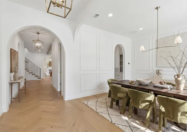 Photo 2 of Single family home for sale at 6729 Ravendale Ln, Dallas, TX 75214 | MLS# 21324640 | Listing updated on 2026-08-23