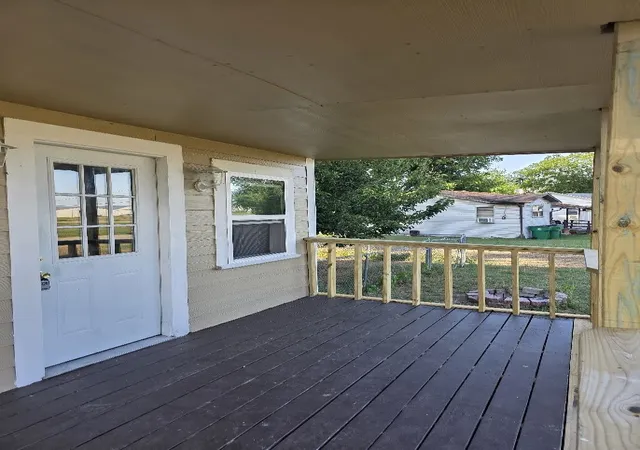 Photo 4 of Single family home for sale at 916 West Avenue B, Rosebud, TX 76570 | MLS# 21323663 | Listing updated on 2026-08-30