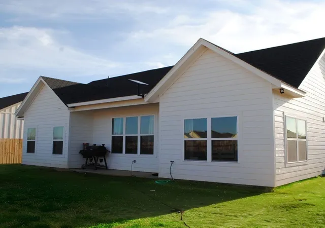 Photo 2 of Single family home for sale at 9221 Parkview, Tolar, TX 76476 | MLS# 21324713 | Listing updated on 2026-09-23