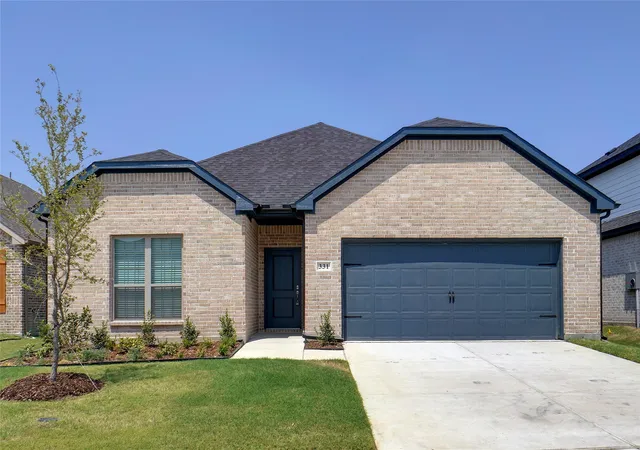 Photo 1 of Single family home for sale at 331 Oak Creek Dr, Lavon, TX 75166 | MLS# 21324794 | Listing updated on 2026-08-24
